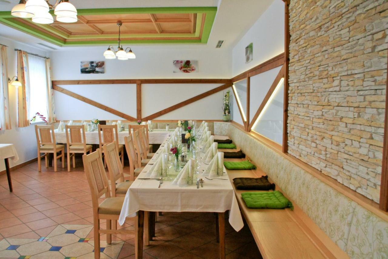 Genussgasthof Willenshofer Sankt Kathrein am Hauenstein Екстериор снимка